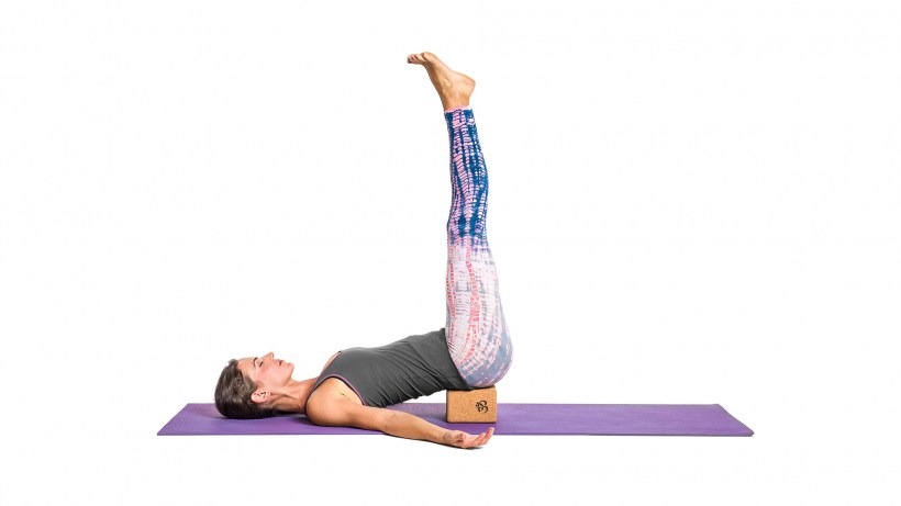 The benefits of Legs up the wall pose - Ekhart Yoga