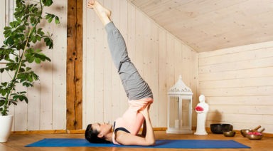 Asanas invertidas para elevar el ánimo