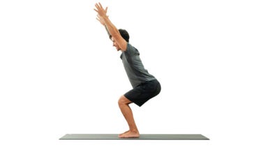 Utkatasana: Chair Pose