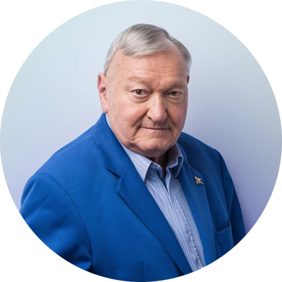 Erich Von Däniken Round