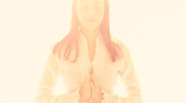 Mantra para despertar la energía femenina