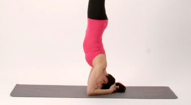 5 Consejos antes de hacer Sirsasana