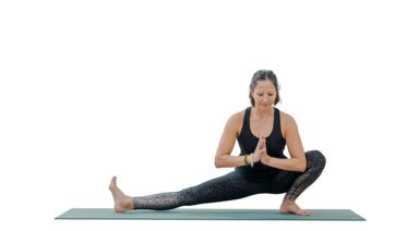 Skandasana: Side Lunge Pose