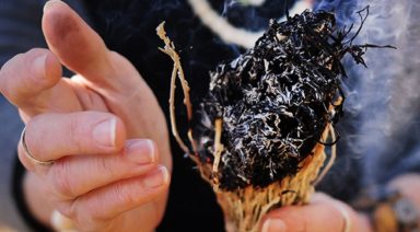 How to Hold a Smudging Ceremony