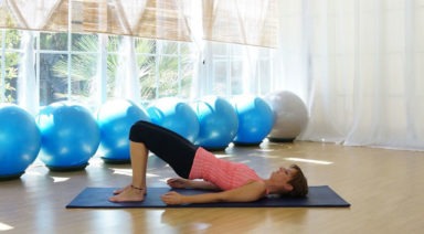 Ejercicios de pilates: Puente de hombros