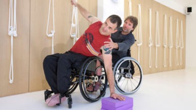 Yoga, discapacidad y enfermedades autoinmunes o degenerativas