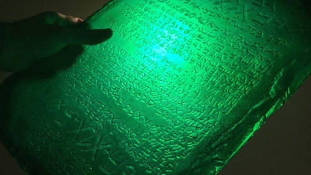 Does the Emerald Tablet Hold the Secrets to the Universe? | Gaia