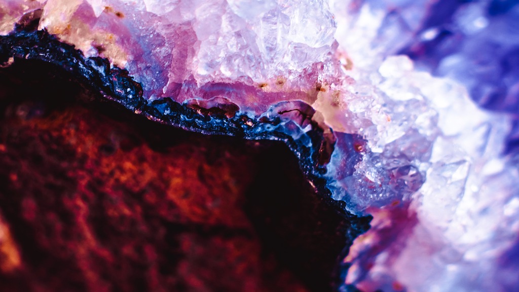 7 ailments that healing crystals can treat