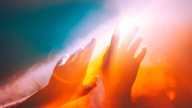 Qui sont les Maîtres Ascensionnés et comment nous guident-ils ?