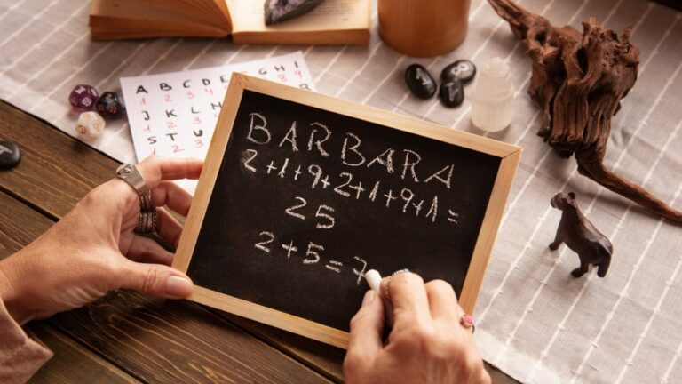 Número de personalidad en numerología: Qué es y qué revela de ti