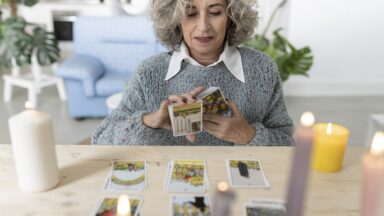 100 questions pour le Tarot : ce que vous devez et ne devez pas demander