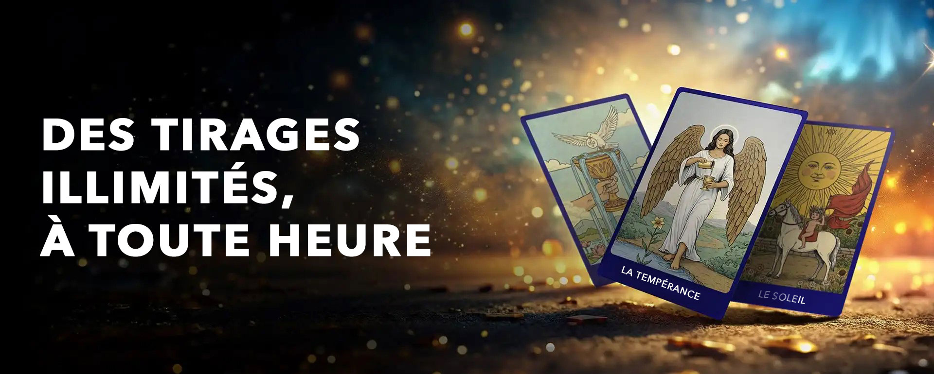 Cartes de Tarot disposées sur une table à la lueur des bougies