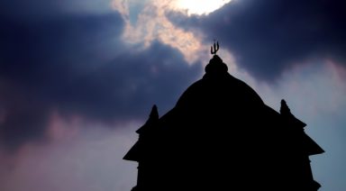 These Hindu Texts Describe Flying Vimanas And Details Of An Ancient Nuclear War