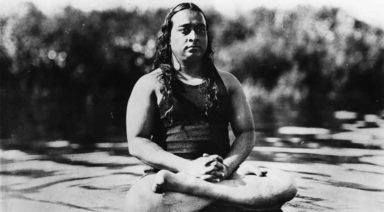 Paramhansa Yogananda: A Mahayogi Comes West